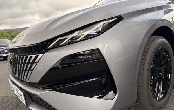 peugeot-308-1-5-bluehdi-130ch-s-s-style-eat8 - 973134713