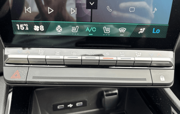 renault-austral-1-2-e-tech-full-hybrid-200ch-esprit-alpine-26 - 973634713