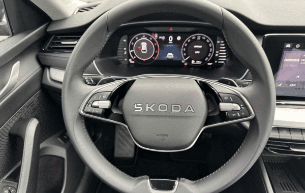 skoda-octavia-combi-2-0-tdi-scr-150ch-selection-dsg7 - 974184713