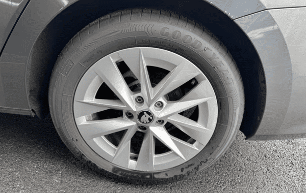 skoda-octavia-combi-2-0-tdi-scr-150ch-selection-dsg7 - 974194713