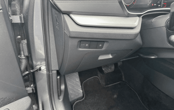 skoda-octavia-combi-2-0-tdi-scr-150ch-selection-dsg7 - 974194713