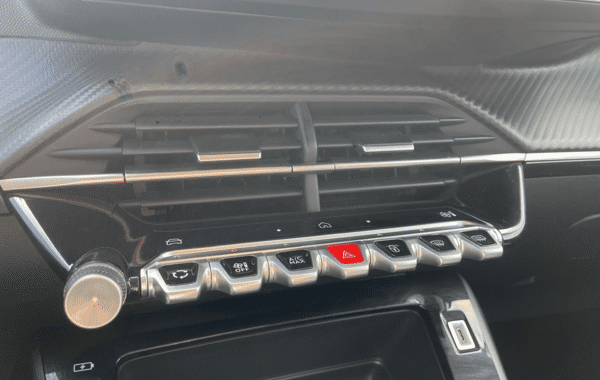 peugeot-208-1-2-hybrid-110ch-allure-e-dcs6 - 974704713