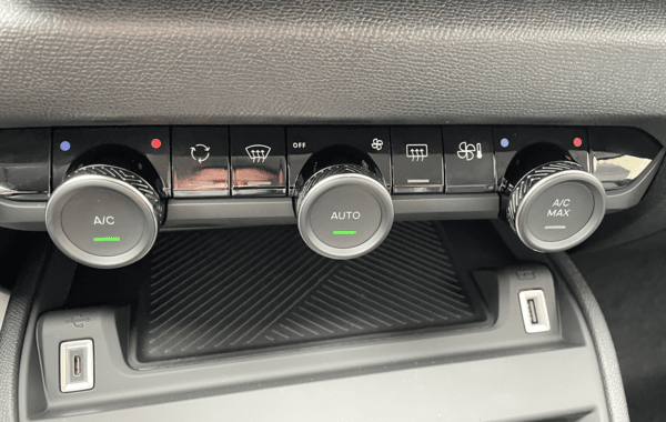 citroen-c4-1-2-hybride-145ch-business-e-dcs6 - 975154713