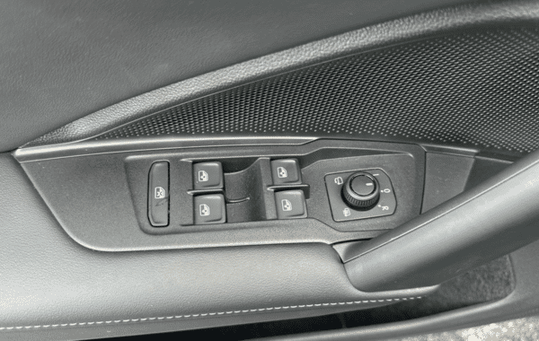 volkswagen-tiguan-2-0-tdi-150ch-life-plus-dsg7 - 975964713