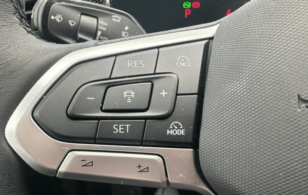 volkswagen-tiguan-2-0-tdi-150ch-life-plus-dsg7 - 975964713