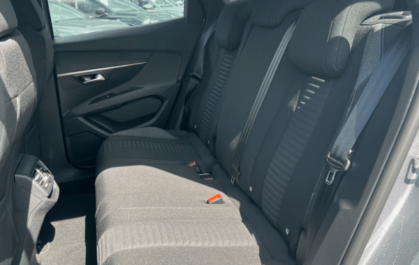 peugeot-3008-1-2-puretech-130ch-s-s-active-pack - 976454713