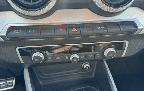 audi-q2-35-tdi-150ch-s-line-s-tronic-7 - 976864713