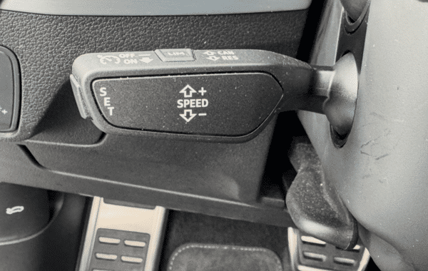 audi-q2-35-tdi-150ch-s-line-s-tronic-7 - 976904713