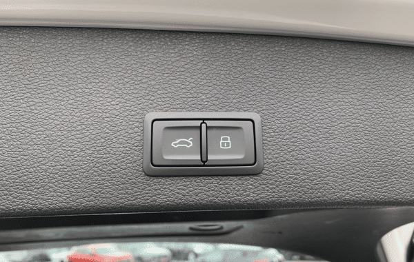 audi-q2-35-tdi-150ch-s-line-s-tronic-7 - 976914713