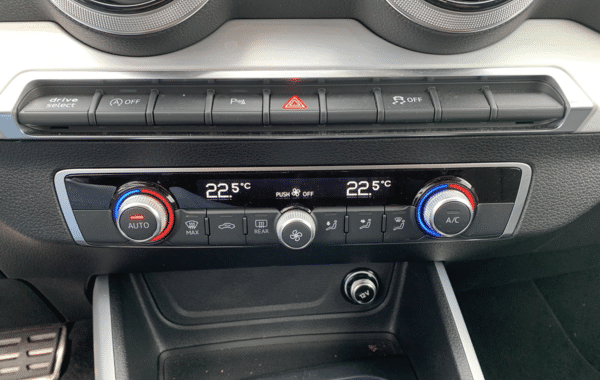 audi-q2-35-tdi-150ch-s-line-s-tronic-7 - 976914713