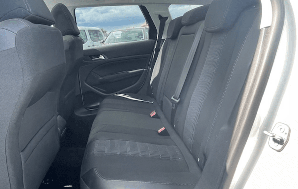peugeot-308-sw-1-6-bluehdi-120ch-s-s-allure-eat6 - 977164713