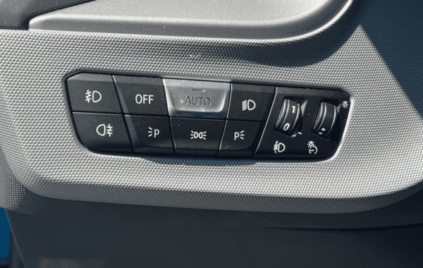 bmw-serie-1-f40-116ia-109ch-business-design-dkg7 - 977544713