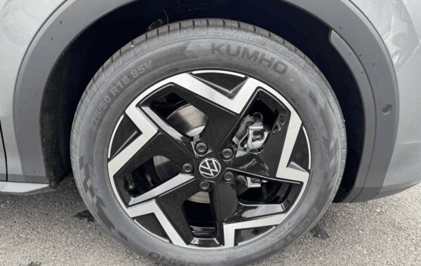 volkswagen-t-roc-1-5-etsi-150ch-r-line-dsg7 - 978194713