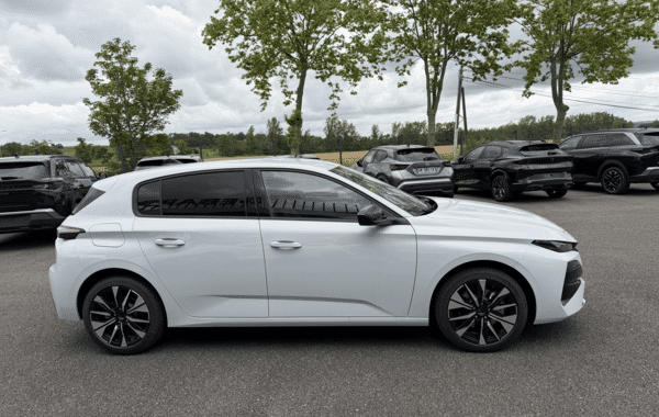 peugeot-308-1-5-bluehdi-130ch-s-s-allure-eat8 - 978344713