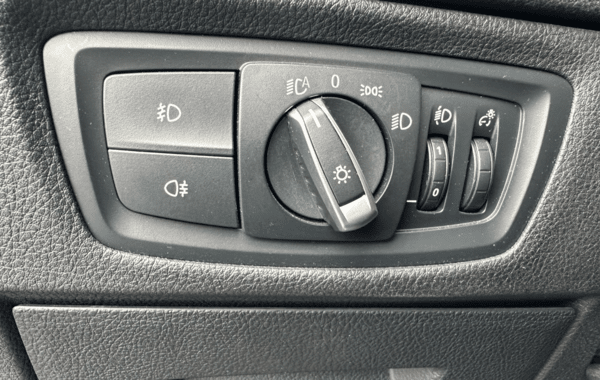 bmw-serie-1-f21-f20-118i-136ch-lounge-5p - 978904713