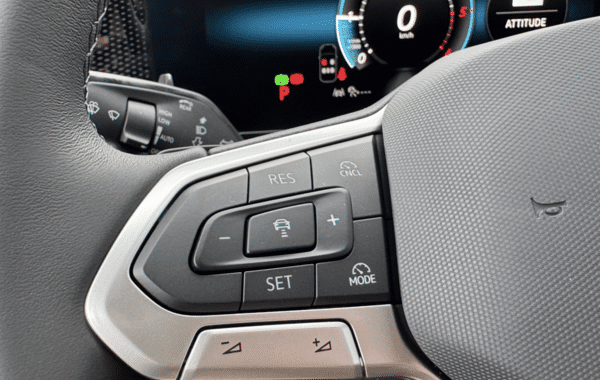 volkswagen-tiguan-2-0-tdi-150ch-life-dsg7 - 978994713