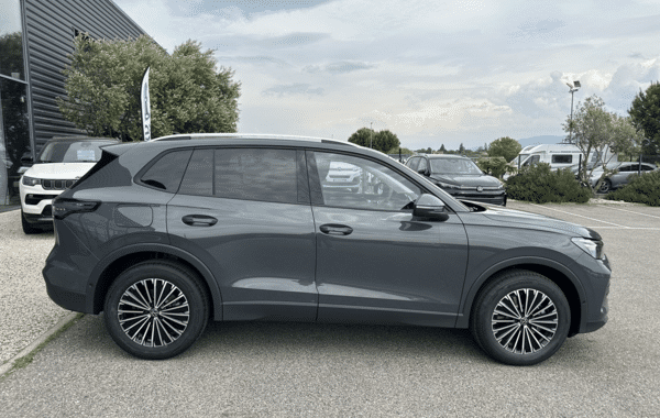 volkswagen-tiguan-2-0-tdi-150ch-life-dsg7 - 979124713