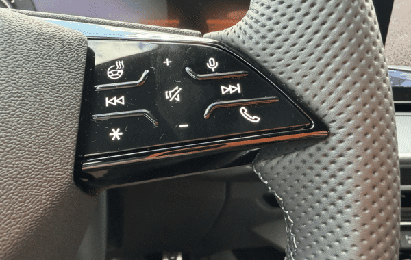 audi-q3-1-5-tfsi-150ch-hybride-s-line-s-tronic-7 - 979774713