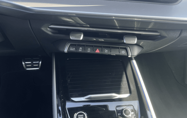 audi-q3-1-5-tfsi-150ch-hybride-s-line-s-tronic-7 - 979804713