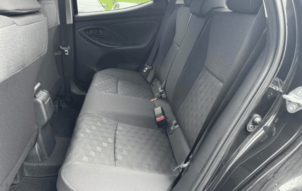 toyota-yaris-116h-design-5p-my25 - 980034713