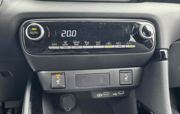 toyota-yaris-116h-design-5p-my25 - 980034713
