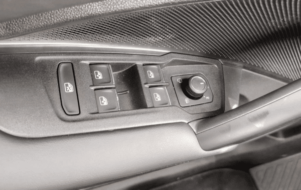 volkswagen-tiguan-1-5-etsi-150ch-elegance-dsg7 - 980354713