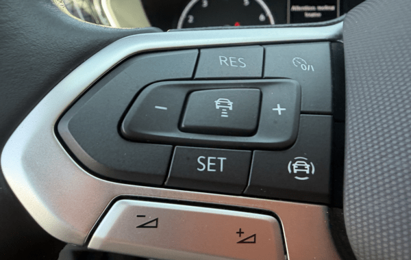 volkswagen-t-cross-1-0-tsi-110ch-r-line - 982444713