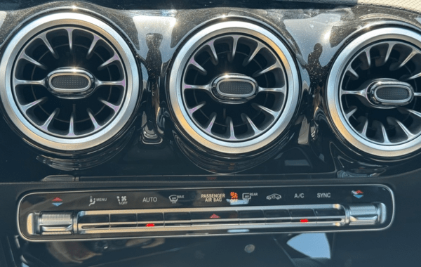 mercedes-classe-a-200-163ch-amg-line-7g-dct - 983504713
