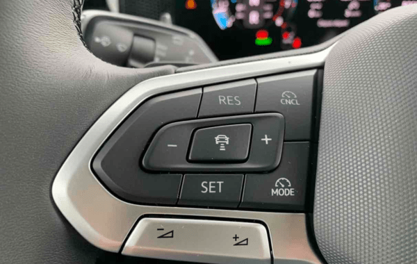 volkswagen-tiguan-1-5-etsi-131ch-life-dsg7 - 983554713