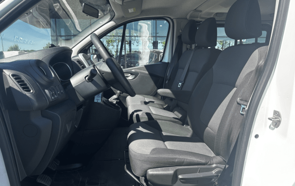 renault-trafic-iii-combi-l1-2-0-dci-120ch-s-s-zen-9-places - 983654713