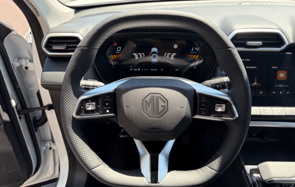 mg-motor-zs-1-5-hybrid-197ch-luxury - 983784713