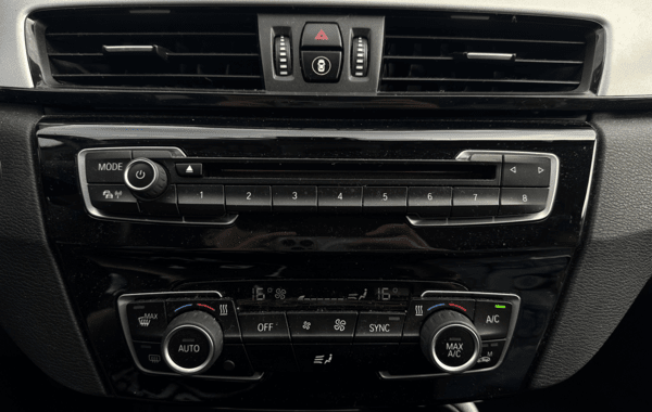 bmw-x1-f48-sdrive16d-116ch-lounge - 984254713