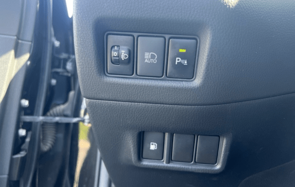 toyota-c-hr-122h-dynamic-2wd-e-cvt - 984284713