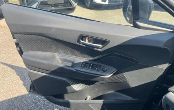 toyota-c-hr-122h-dynamic-2wd-e-cvt - 984284713