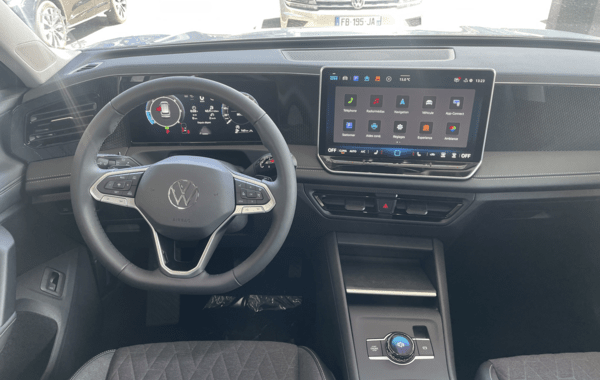 volkswagen-tiguan-2-0-tdi-150ch-life-dsg7 - 984734713