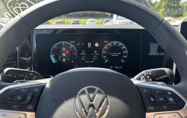 volkswagen-tiguan-2-0-tdi-150ch-life-dsg7 - 984774713