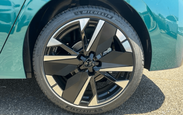 peugeot-308-1-5-bluehdi-130ch-s-s-gt-eat8 - 984934713