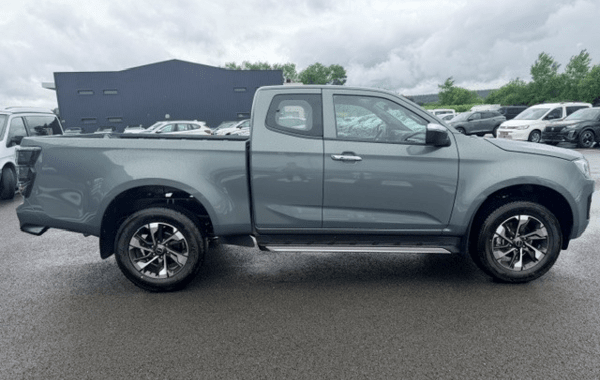 isuzu-d-max-2-2-ddi-164ch-prestige-space-a-t - 985024713
