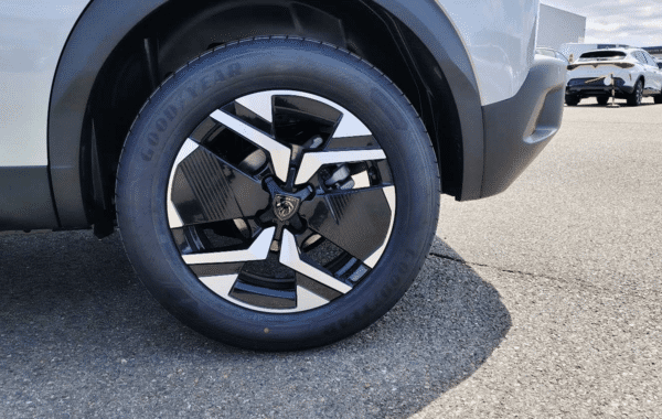 peugeot-2008-1-2-hybrid-145ch-gt-e-dcs6 - 985424713