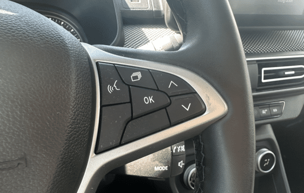 dacia-sandero-1-0-tce-90ch-journey - 985814713