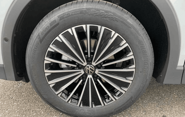 volkswagen-tiguan-1-5-etsi-131ch-life-dsg7 - 985894713