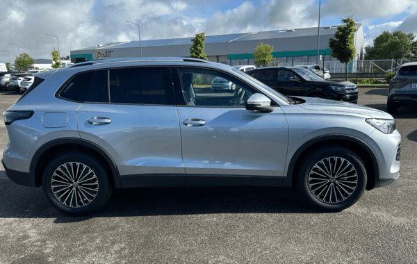 volkswagen-tiguan-1-5-etsi-131ch-life-dsg7 - 985904713