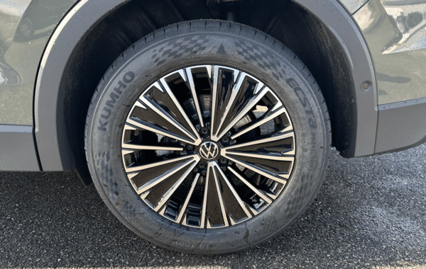 volkswagen-tiguan-1-5-etsi-131ch-life-dsg7 - 985974713