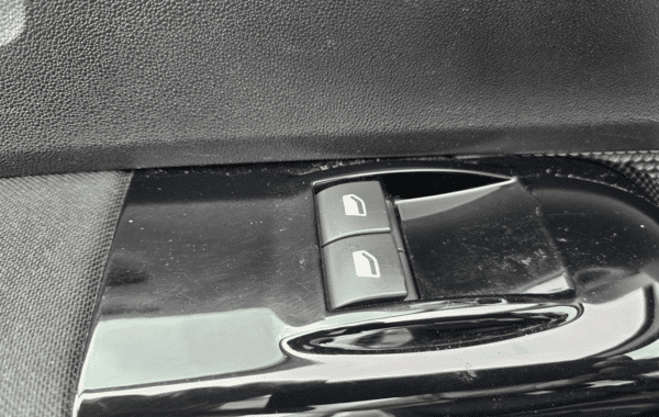 citroen-c3-ste-1-2-puretech-83ch-s-s-feel-nav - 987024713