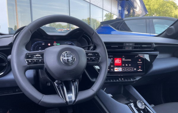 alfa-romeo-junior-elettrica-156ch - 988184713