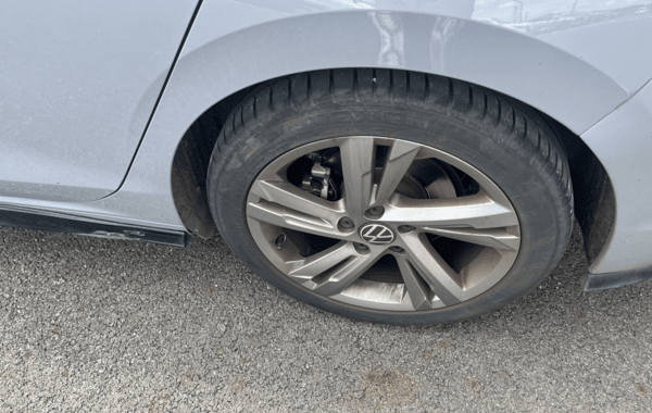 volkswagen-golf-viii-1-5-etsi-opf-150ch-r-line-dsg7 - 988374713