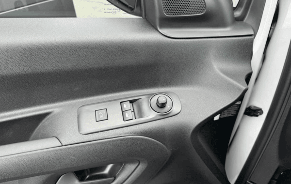 peugeot-partner-xl-diesel-130ch-automatique - 988504713
