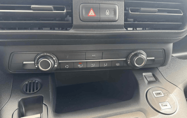 peugeot-partner-xl-diesel-130ch-automatique - 988544713