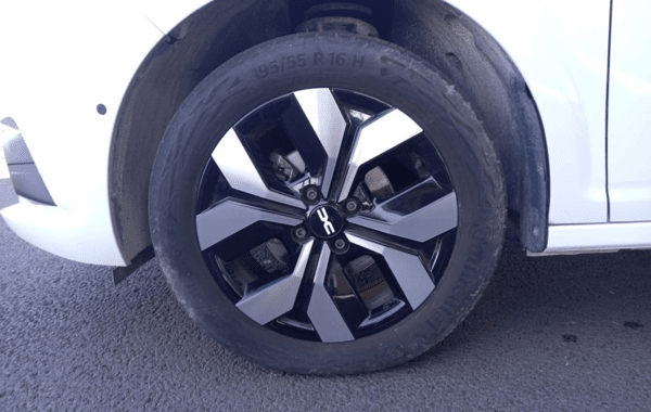 dacia-sandero-1-0-tce-90ch-journey - 988964713