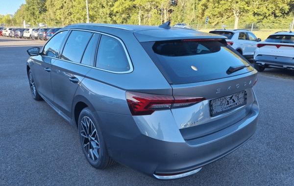 skoda-octavia-combi-2-0-tdi-scr-150ch-selection-dsg7 - 989084713